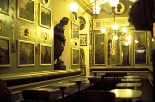 Passeggiata serale con cena I luoghi degli artisti nell’Ottocento: salotti e caffè storici