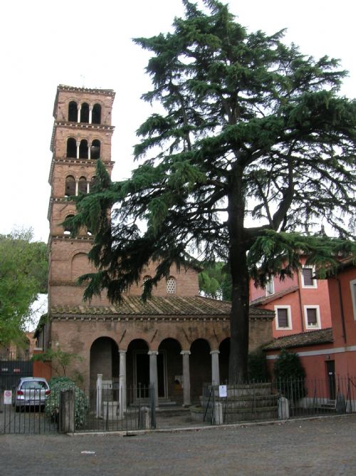 Vicino alle Mura Aureliane | La chiesa di San Giovanni a Porta Latina