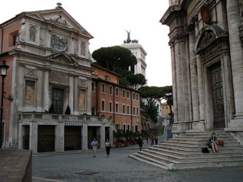 Passeggiata serale | Delitti e pene nell’antica Roma. Dal Carcere Mamertino alla Rupe Tarpea