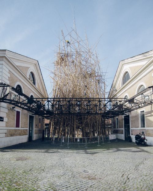 L’ex-mattatoio e l’installazione BIG BAMBU’