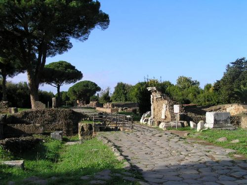 Gli scavi di Ostia Antica e la necropoli dell’Isola sacra