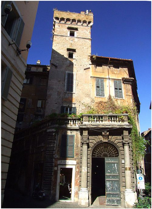 Sant’Antonio dei Portoghesi e la Torre della Scimmia
