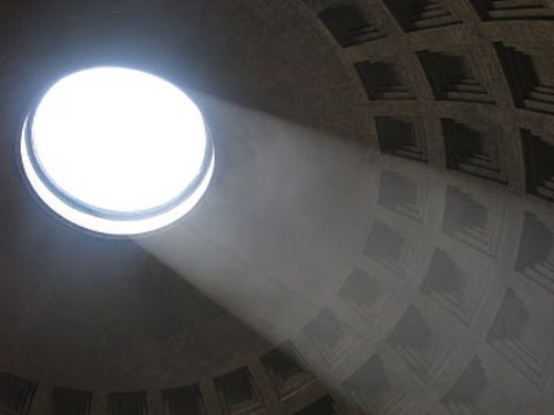 La luce del solstizio. Ritorno al Pantheon