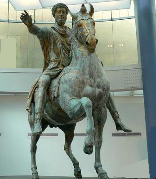 Il “grande Campidoglio”:  dai Musei Capitolini al Tabularium