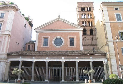 Gli scavi e la chiesa di San Lorenzo in Lucina