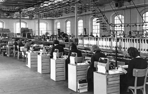 Mostra | Looking forward. Olivetti: 110 anni di immaginazione