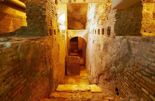 Sotterranei di Roma | I resti archeologici del Vicus Caprarius