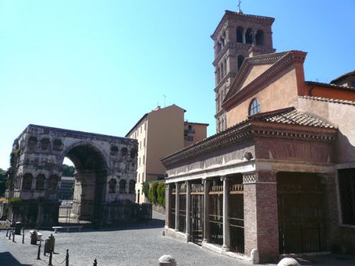 Passeggiata semiserale | Con un tocco di magia: leggende e storia intorno all’Arco di Giano