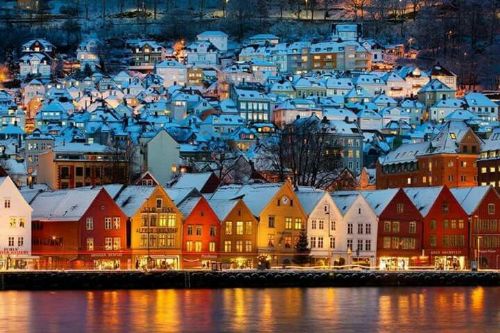 Visite a Domicilio | Città sul pentagramma. Bergen e Edvard Grieg. Incontro tra arti e natura