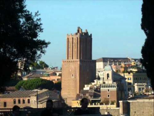 Passeggiata | Le Torri medievali di Roma  e il mistero irrisolto del marchese del Grillo