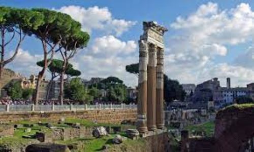 Passeggiata ai Fori. Archeologia al tramonto