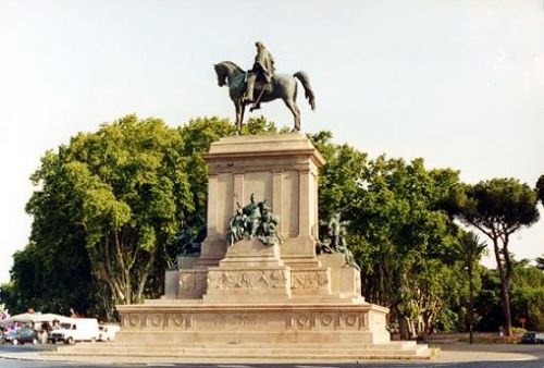 Passeggiata… garibaldina| In discesa lungo il Gianicolo