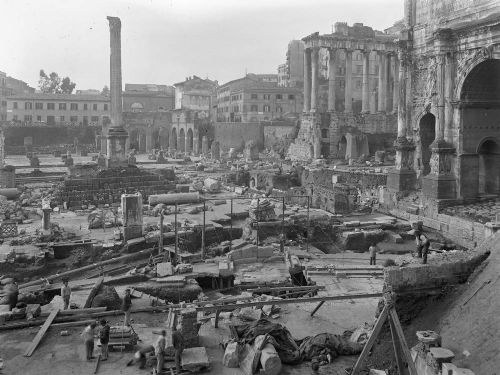 Il Foro romano… in compagnia di Giacomo Boni!