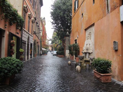 Passeggiata serale| Cronaca e storia tra via Margutta e Via del Babuino