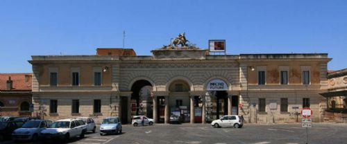 Passeggiata serale | Testaccio...sotto la Lupa